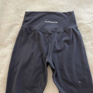 Alphalete Surface Path Leggings - charcoal